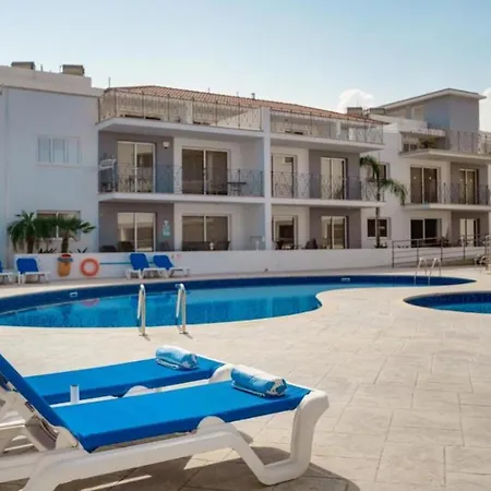 Serenity With Pool Paralimni