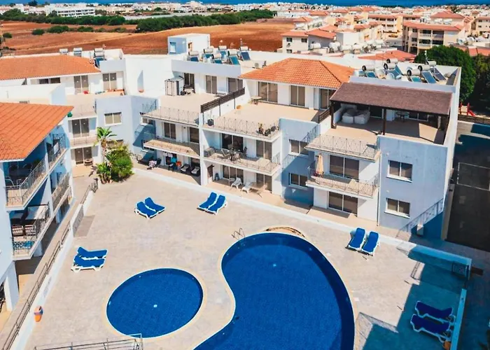 Serenity With Pool *