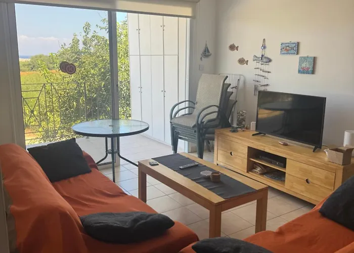 Serenity With Pool * Παραλίμνι